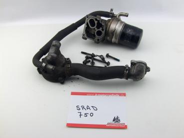 SUZUKI GSX R 750 SRAD 96-99 Motor Gehäuse Kühlerschlauch Ölkühler