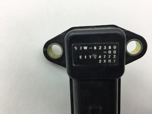 YAMAHA YZF R6 RJ05R J09 Sensor Luftsensor Luft 5jw8238000