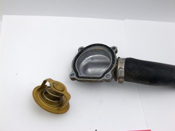 Kawasaki ZX6R ZX600 K Motor Thermostat Gehäuse