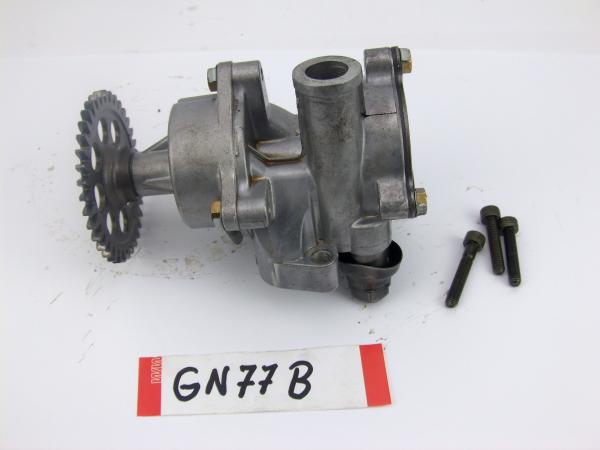 SUZUKI GSF 600 Bandit GN77B Ölpumpe Pumpe Oelpumpe