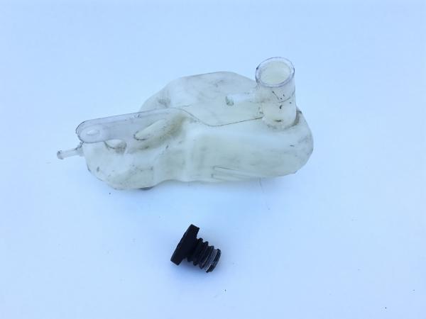 Suzuki GSR 600 GSXR 600 BJ .09  Ausgleichsbehälter Tank Kühlerflüssigkeit