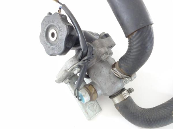 Suzuki GSF 400 Bandit Thermostat Tempraturfühler Einfüllstutzen